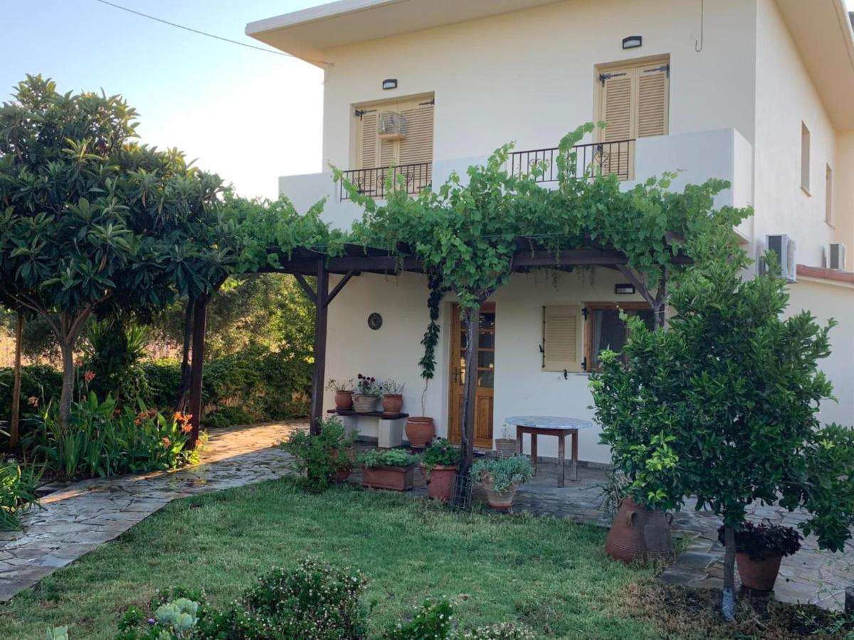 Villa Fatima Vryses المظهر الخارجي الصورة